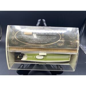 Vintage SEARS 2-SPEED ELECTRIC SCISSORS with Light. Tested Works ! Avocado Green